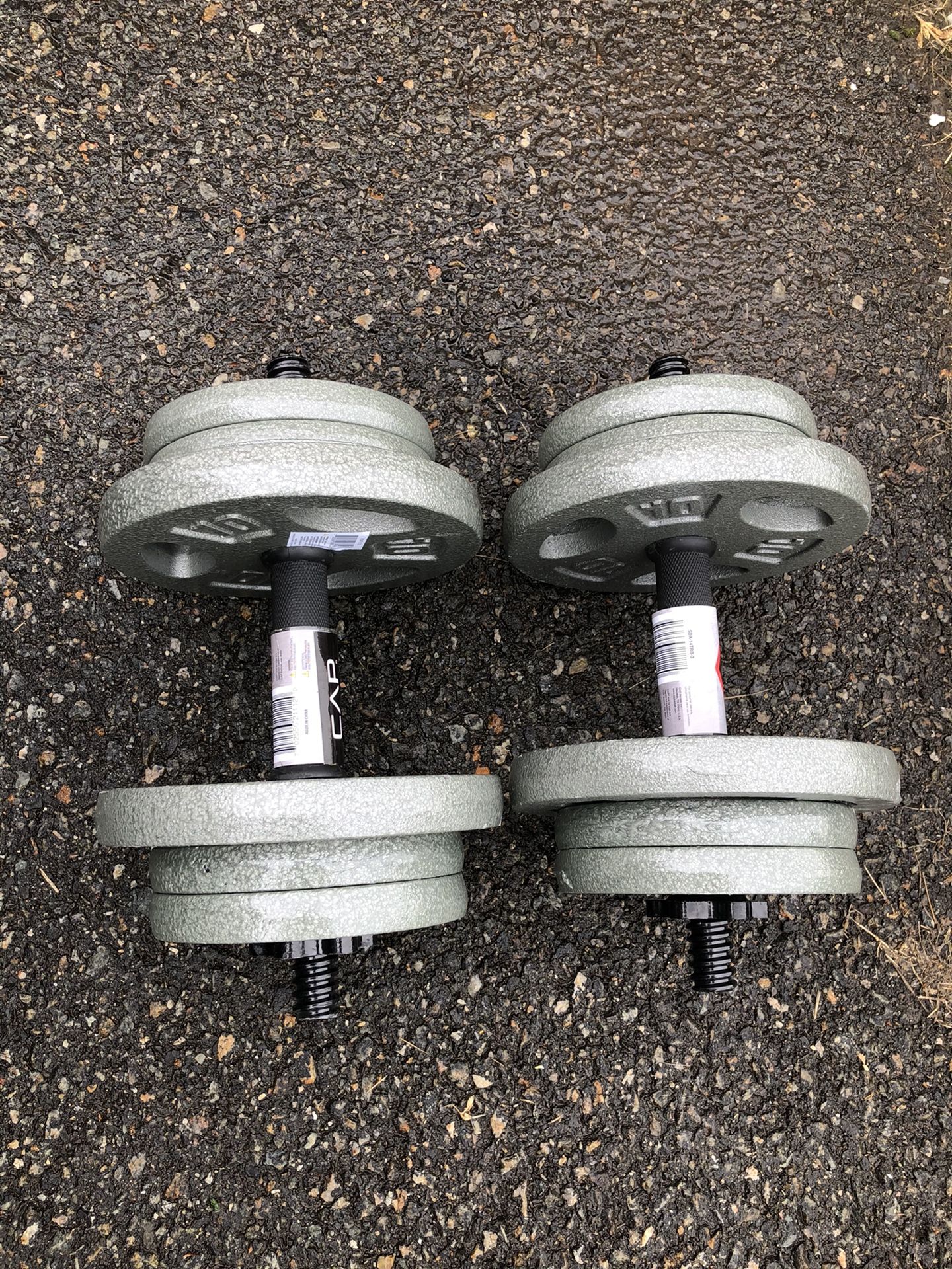 Adjustable dumbbell set 80lbs 40lbs each dumbbell extra plates available if needed