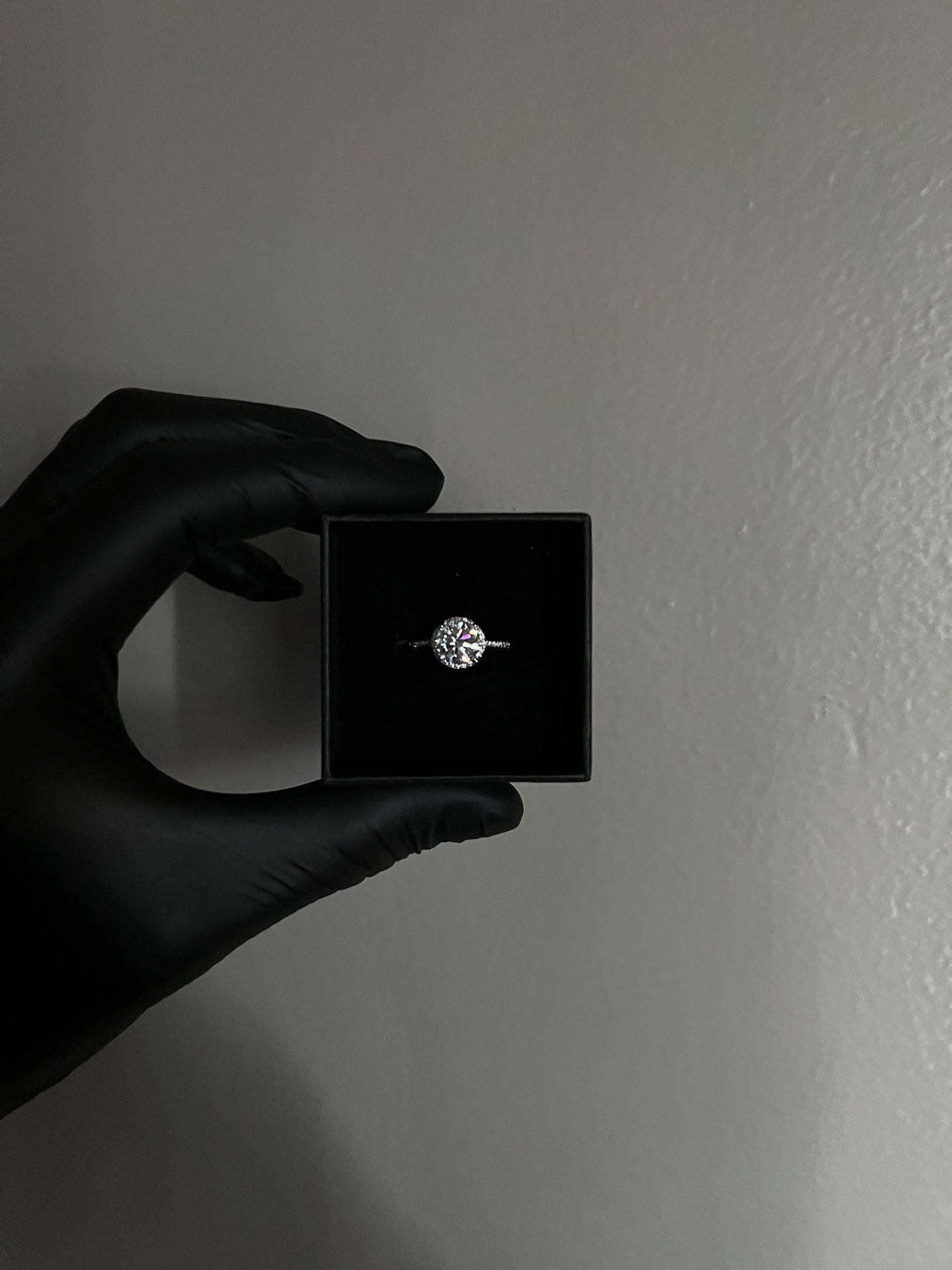 VVS1 2ct engagement ring