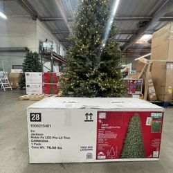 Home Accents 9ft  Jackson Noble Fir LED Pre-Lit Tree