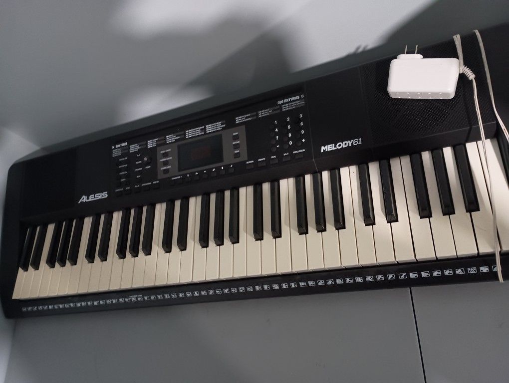 Alesis Modelo 61
