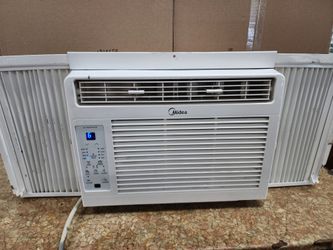 Midea Window Unit Air Conditioner 6K BTU