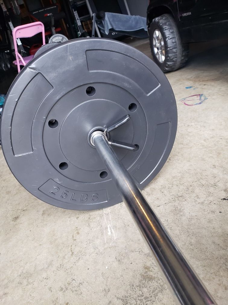 7 ft Standard bar with 50 pounds of weight