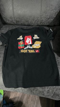 Nike boys t shirt black size4t