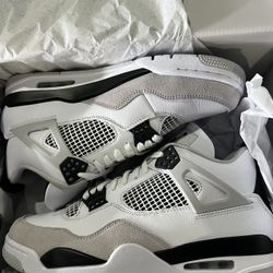 Jordan 4