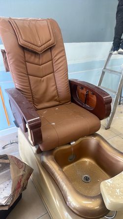 Free pedicure chair