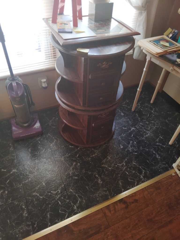 2 End Tables