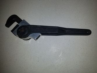 Power jaws wrench