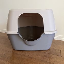 Kitten/Cat Corner Litter Box