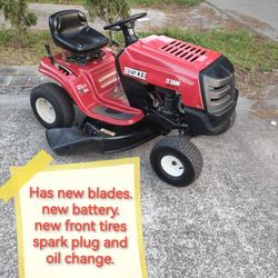 Gas Riding Lawn Mower with New Blades And New Battery $850 Firm!!!