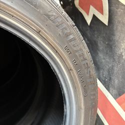 Use Set Bridgestone Turanza 235/45/18