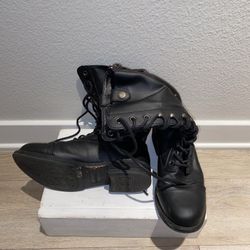 WOMENS 7 Combat Boots New