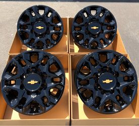 18” Chevy Silverado 2500HD OEM Wheels Gloss Black