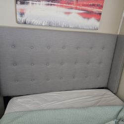 Safavieh Keegan Silver Linen Tufted Winged Headboard - Silver Nail Head - Silver, Queen