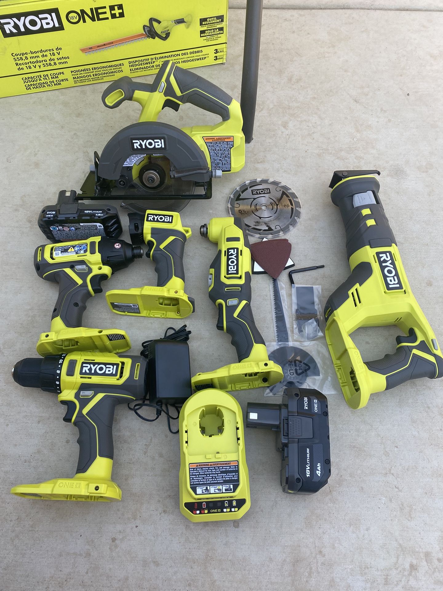18 v 6- tool combo kit new