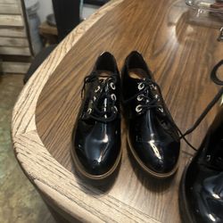 Zapato De Charol Size 7 
