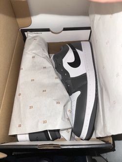 AIR JORDAN 1 LOW WHITE/BLACK-IRON GREY