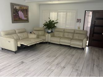 Couches/ Sala