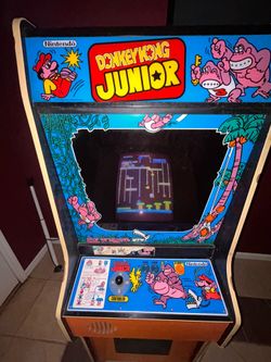 🚨 RARE ORIGINAL NINTENDO DONKEY KONG JR. ARCADE MACHINE 🚨