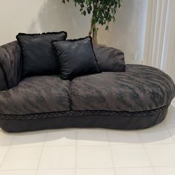 Chaise Couch