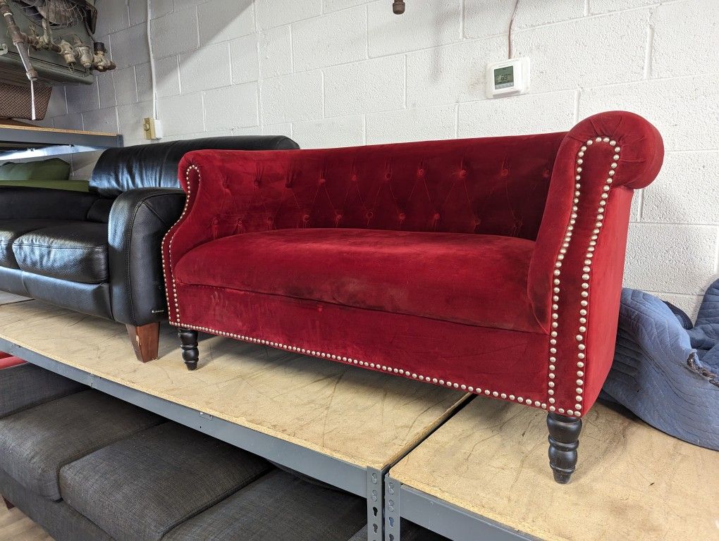 Free Delivery! Red Faux Velvet Loveseat Couch 