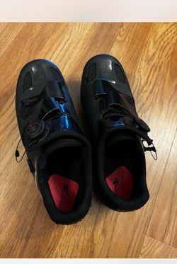 7.5 Specialized cycling shoes