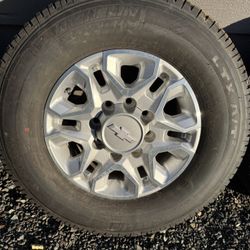 Chevy 2500 HD Wheels