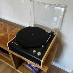 Victrola Record Playet 