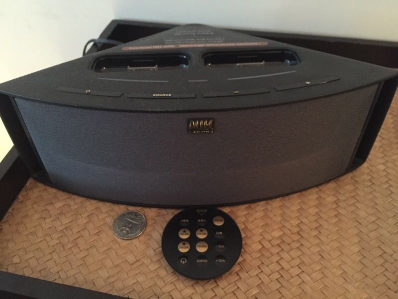 Altec m202 dual speaker and charger for Sale in Davie, FL - OfferUp