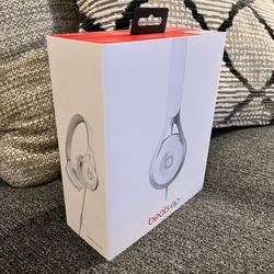 Beats By Dre Beats EP White for Sale in San Diego CA OfferUp