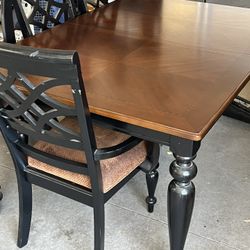 Dining Room Table 