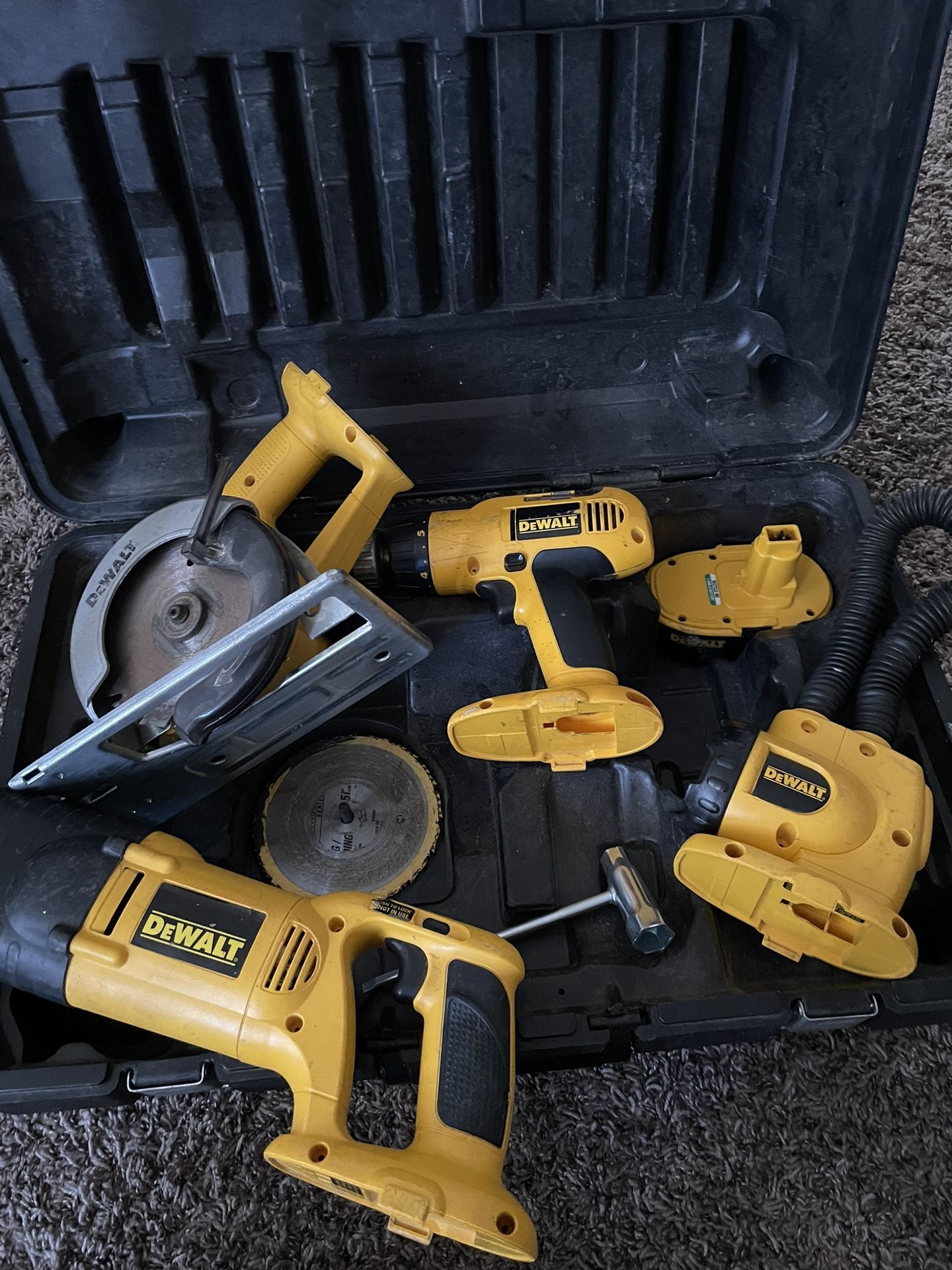 Dewalt Tool Set