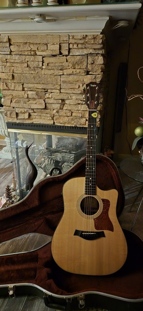 Taylor 310CE Guitar