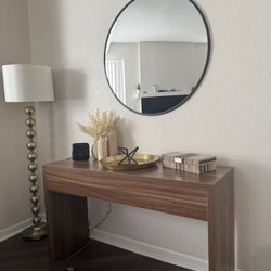 Entryway Table And Decor