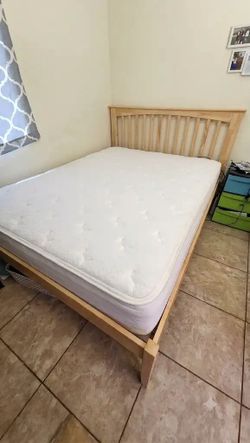 Queen bed !