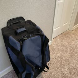 Backpack/roller Duffle Bag