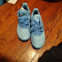 New Balance Basketball Shoe