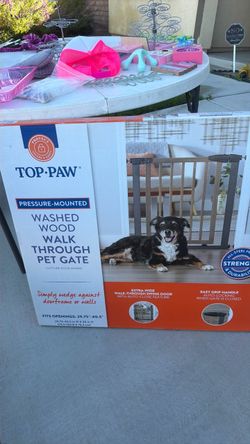 Pressure mounted walk through pet gate