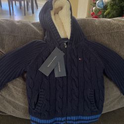3T Tommy Hilfiger Sweater 
