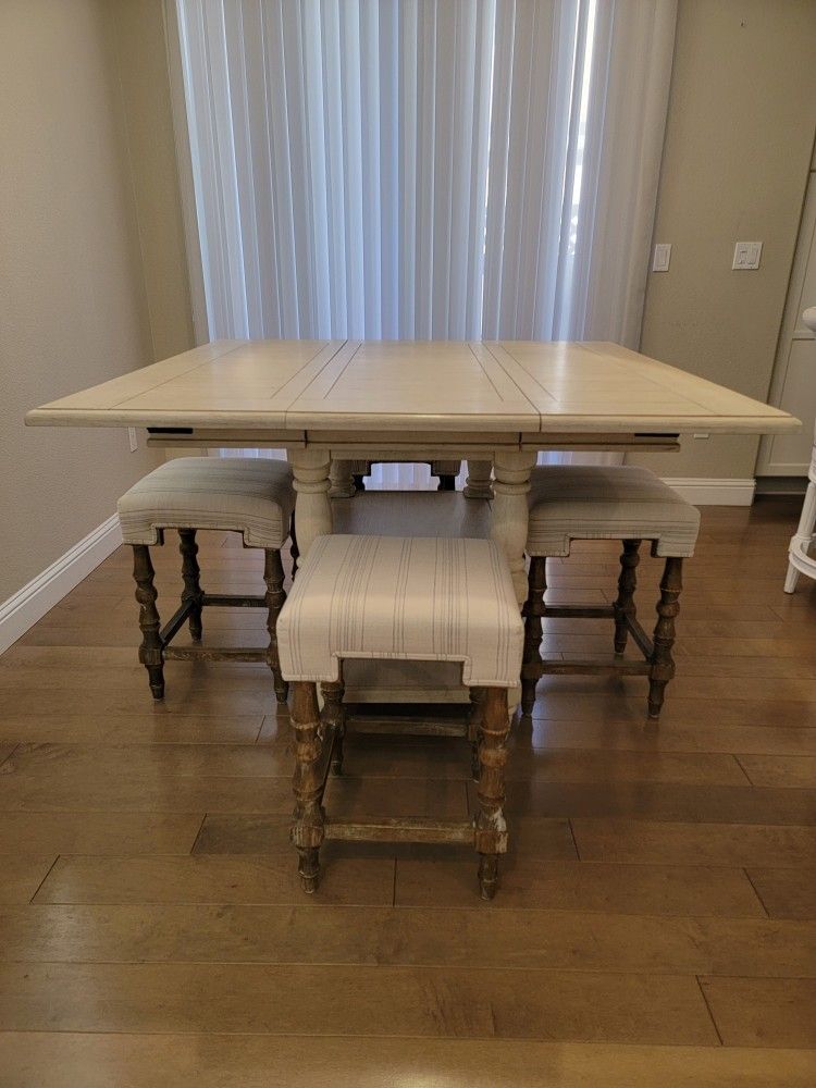Rustic Dining Table w/ Removable Leaf & 4 Bar Stools β Great Condition!