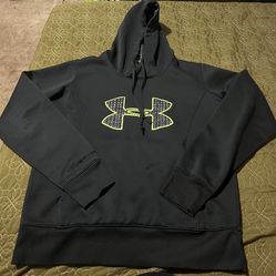 Under Armour Black Hoodie - M