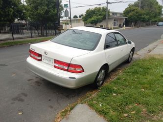 2000 Lexus ES 300