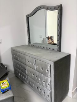 Juego de cuarto todo por $300 /bedroom set everything for 300