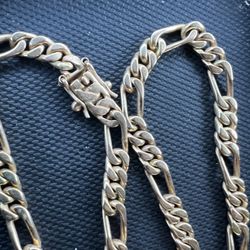 Gold Figaro Chain 24in
