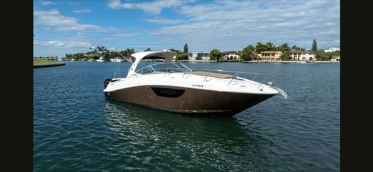 Sea Ray 370 sundancer  Financial Available