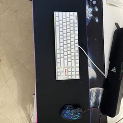 Redragon K552 rgb keyboard white