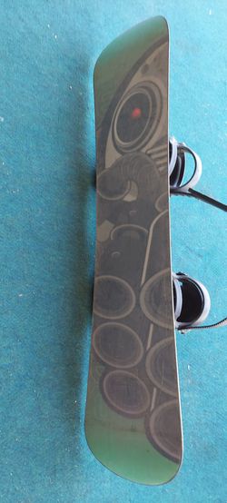 LAMAR 44" snowboard w bindings