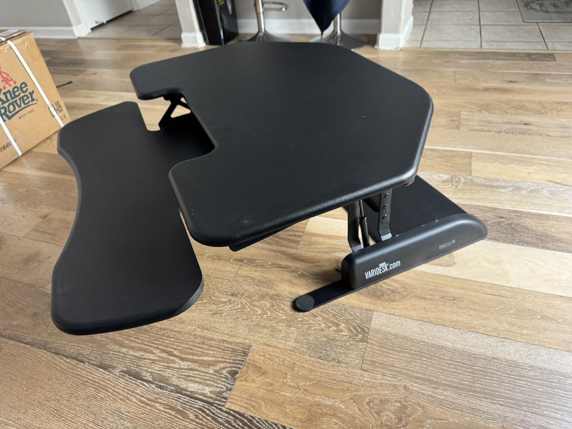 VariDesk Cube Corner 36 – Adjustable Standing Desk Converter