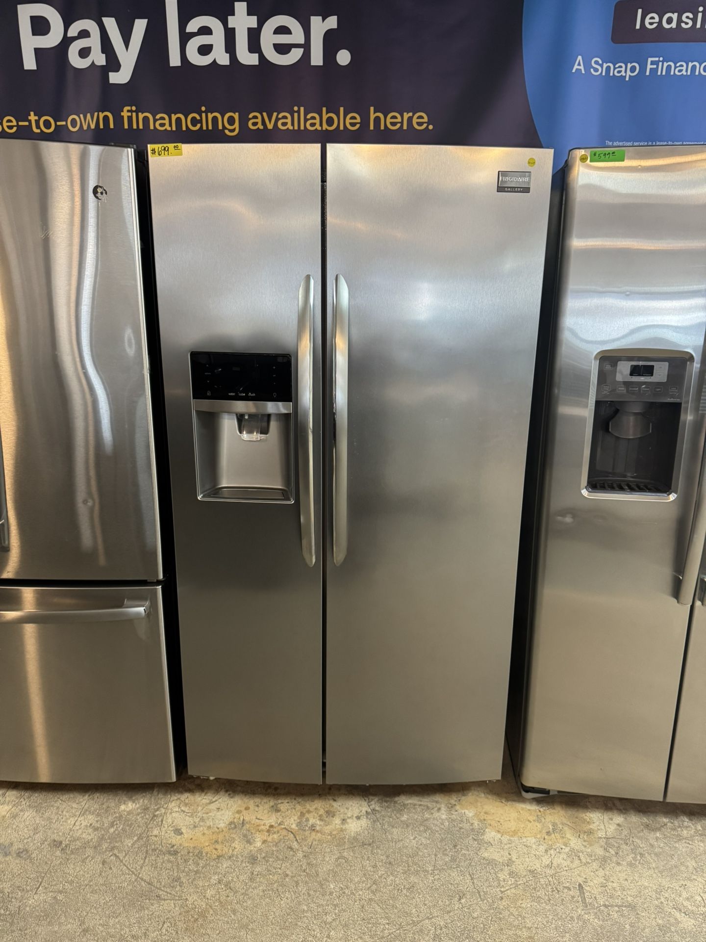 Frigidaire Refrigerator 