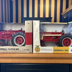 Die Cast Farmall Toy Tractors 