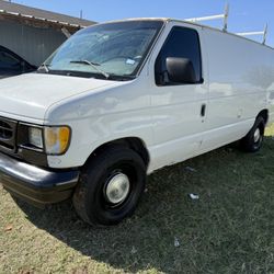 2002 Ford Econoline